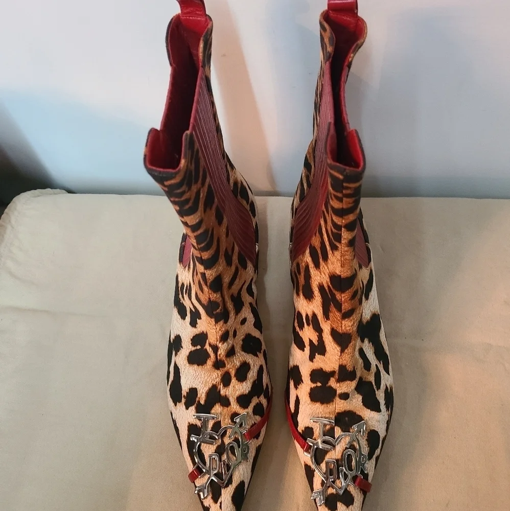Christian Dior Leopard Peint Boots - Picture 2 of 15